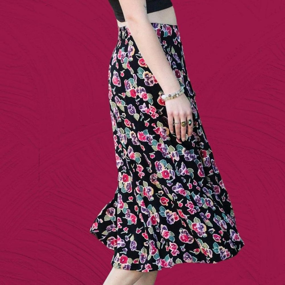 Vintage Floral Skirt - Picture 2 of 4